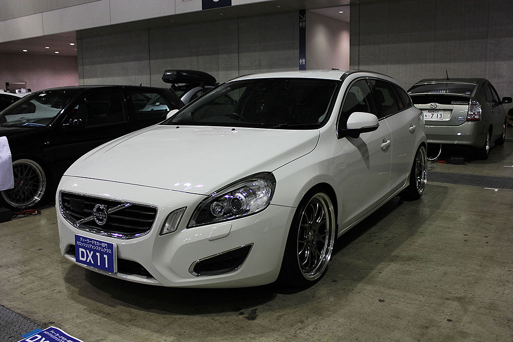 VOLVO・V60 by サウンドステーション オートステーションK2
