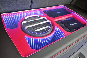 実力プロショップの実装体験から探る Rockford Fosgate・T5の魅力！ #4: <span>By Sound Station Winning</span><br />#4