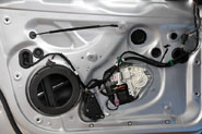 不定期・気分次第連載::ゆるゆるMycar-lifeデモカー製作記 #4: <span>いざ、装着！</span><br />#1