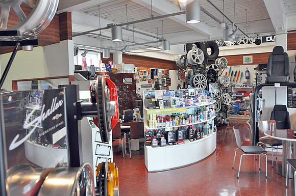 PIT HOUSE KOSUGI<ピットハウスコスギ>(香川県)