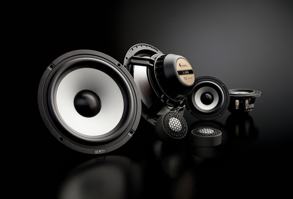 BEWITH」から完全新設計の高音質スピーカー『Reference AM』シリーズが