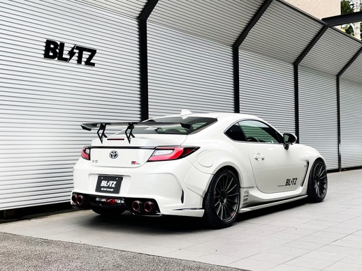 待望の4本出しが登場！ BLITZがエキゾーストシステム「NüR-SPEC