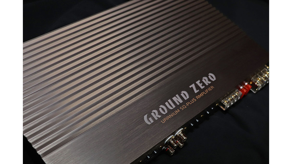 GROUND ZERO GZUA 2.250SQ-PLUS パワーアンプ
