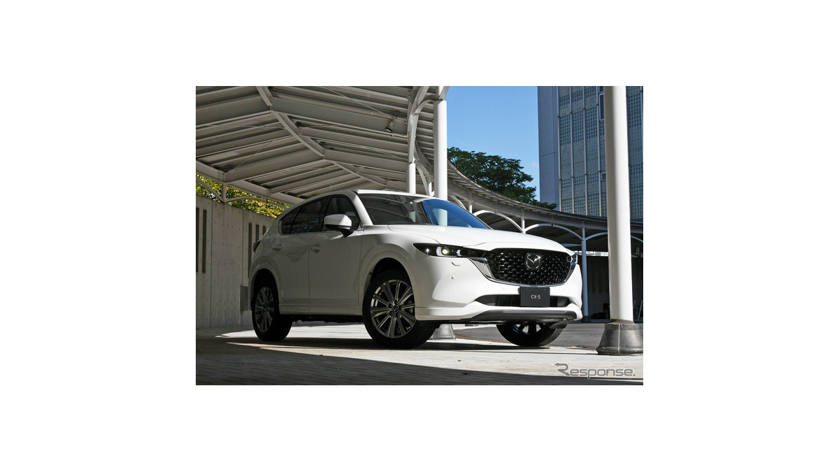 マツダ CX-5 改良新型】ボディ同色ガーニッシュが光る、最上級の