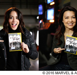 クロエ・ベネット&ミンナ・ウェン/「エージェント・オブ・シールド シーズン3」(C)2016 MARVEL & ABC Studios
