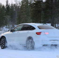 メルセデス AMG GLC63 クーペスクープ写真