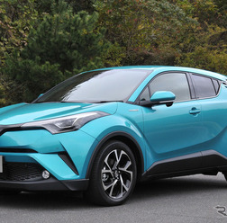 トヨタ C-HR G プロトタイプ