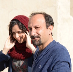 アスガー・ファルハディ監督&タラネ・アリドゥスティ/『セールスマン』 (C)MEMENTOFILMS PRODUCTION-ASGHAR FARHADI PRODUCTION-ARTE FRANCE CINEMA 2016