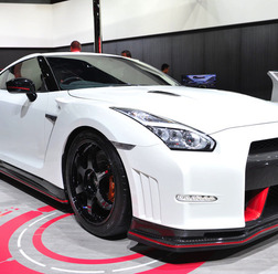 日産 GT-R NISMO(東京モーターショー15)