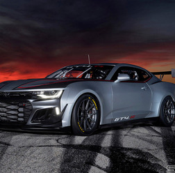 カマロGT4.R