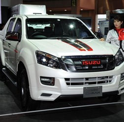 いすゞ D-MAX（東京モーターショー15）