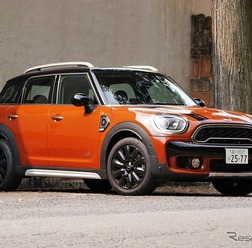 MINI クーパーSD クロスオーバー ALL4