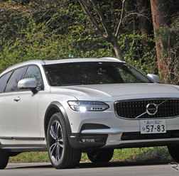 ボルボ V90クロスカントリー