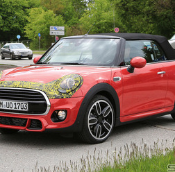 MINI コンバーチブル　スクープ写真