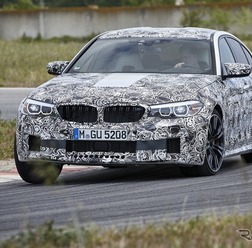 BMW M5次期型の開発プロトタイプ