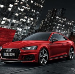 アウディ RS5クーペ