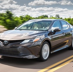 トヨタ・カムリ・ハイブリッド新型