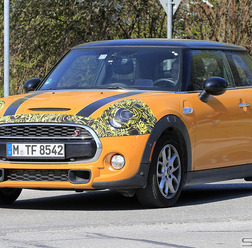 MINI 3ドアハッチバック スクープ写真