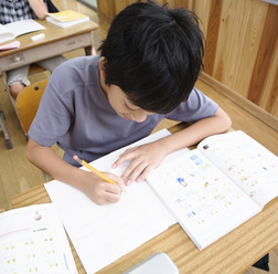 【通信教育まとめ（小学生編）】教科書や中受対応、レベル別ほか多彩な教材（画像はイメージ）