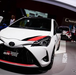 トヨタ・ヤリスGRMN