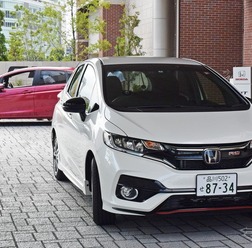 ホンダ フィットRS