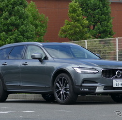 ボルボ V90クロスカントリー T6 AWD SUMMUM