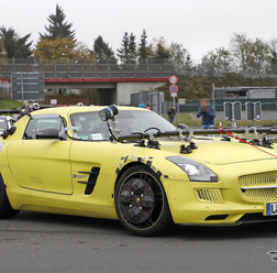 メルセデス初のEVスーパーカー 開発テスト車両 スクープ写真