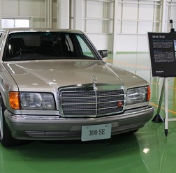 メルセデス・ベンツ日本「ヤング・クラシックリフレッシュ プログラム」を開始（写真は豊橋の新車整備センター）