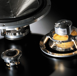 Micro-Precision『Z-STUDIO』シリーズ。