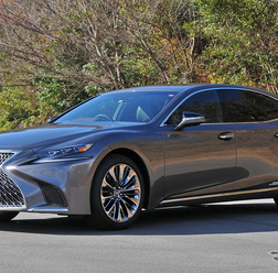 レクサス LS 新型