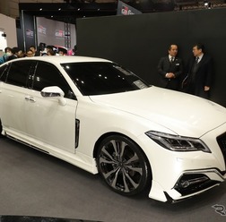 これが次期 クラウン のカスタマイズだ! トヨタ クラウン 15代目…東京オートサロン2018詳細画像