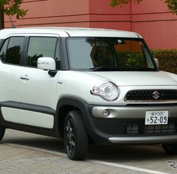 スズキ クロスビー ハイブリッドMZ 2WD