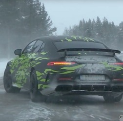 メルセデス　AMG GT クーペ　スクープ動画