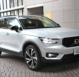 ボルボ XC40