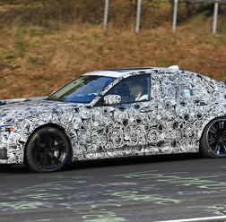 BMW M3セダン 次期型 スクープ写真。登場は2020年か