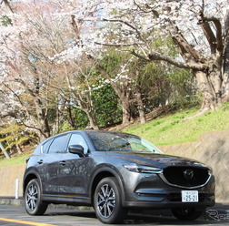 マツダ CX-5 2.5リットルガソリン