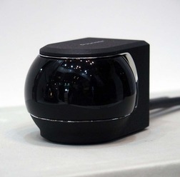 小型軽量で1万円での供給を目指す「3D-LiDAR」