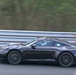 ポルシェ　911 次期型　スクープ動画