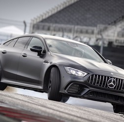 メルセデスAMG GT 4ドアクーペ 63S 4MATIC+