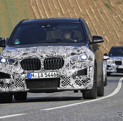 BMW X1 改良新型スクープ写真