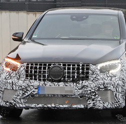 メルセデス AMG GLC63 改良新型(スクープ写真)