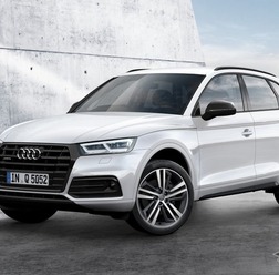アウディ Q5 TDI 1stエディション ブラックスタイリング