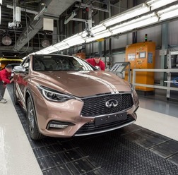 インフィニティ Q30(英国サンダーランド工場)