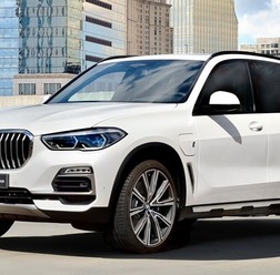 BMW X5 新型のPHV、xDrive 45e