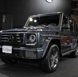 新開発4.0リットルV8直噴ツインターボエンジンを搭載したメルセデス・ベンツ G550