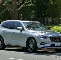 ボルボ XC60 T8 TWIN ENGINE AWD INSCRIPTION