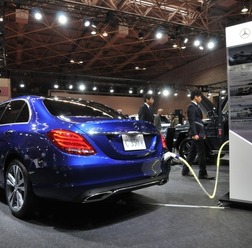メルセデス・ベンツ C350e アバンギャルド