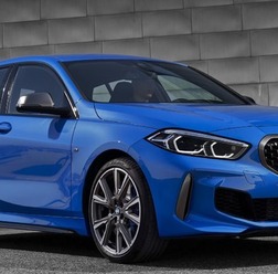 BMW 1シリーズ 新型の M135i xDrive