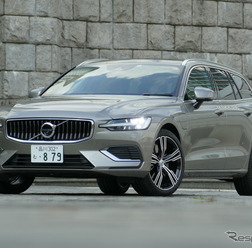 ボルボ V60 T6 TWIN ENGINE AWD INSCRIPTION