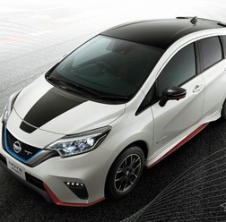 ノート e-POWER NISMO ブラックリミテッド
